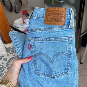 Levi’s wedgie jeans